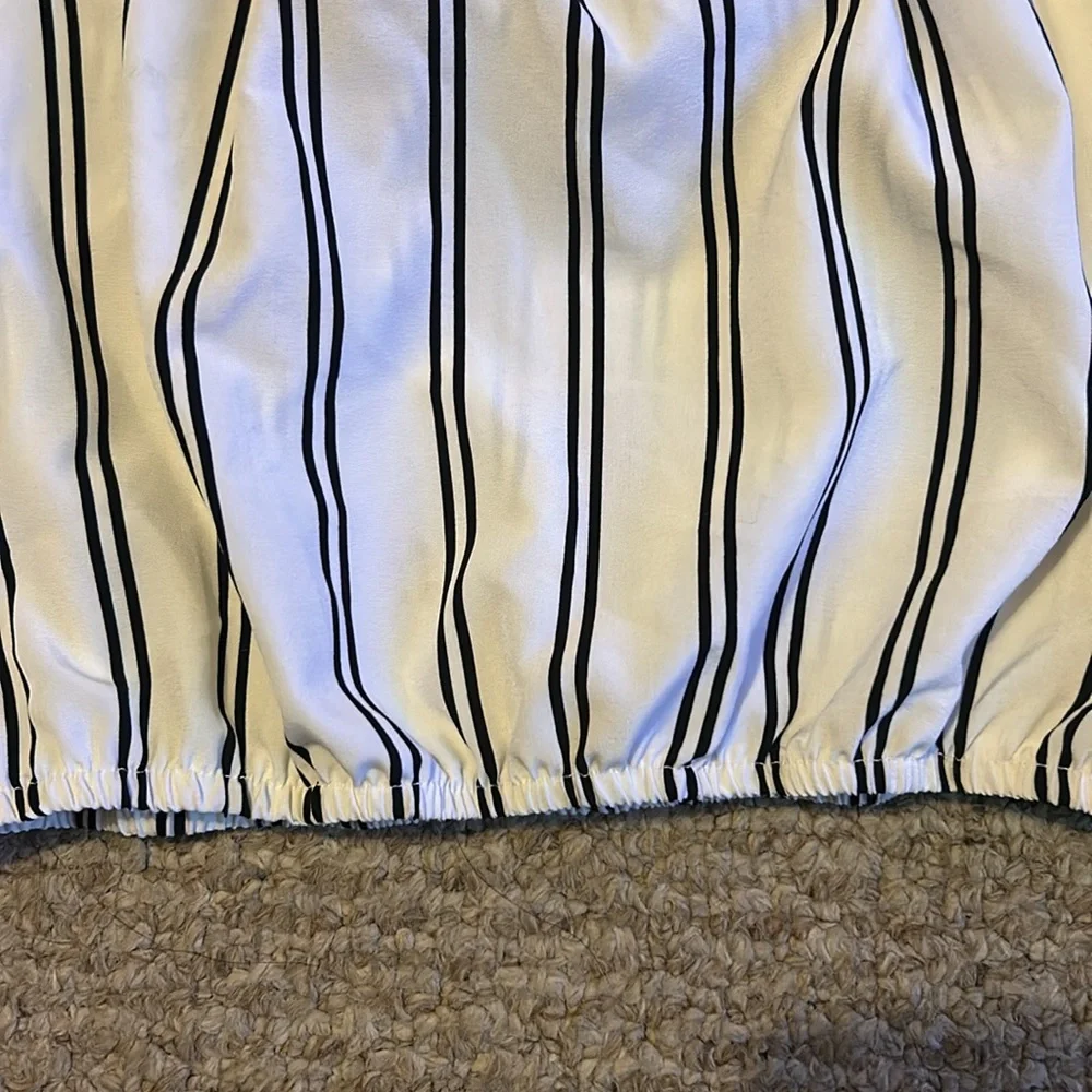 Top - Picture 3 of 3